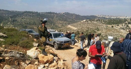 Israeli army bans Furush Beit Dajan farmers from watering fields