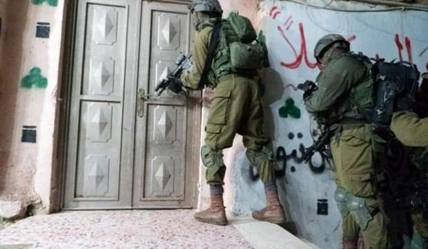 IOF kidnaps five Palestinians in W. Bank and J�lem
