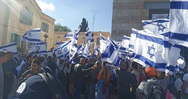 Israeli police bar settler march from storming Bab al-Amud in J�lem