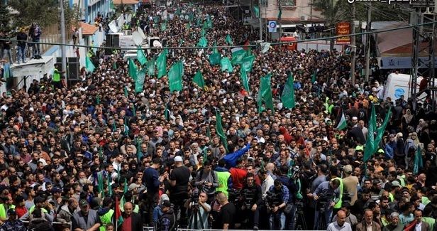 Thousands of Palestinians march in Gaza in solidarity with Al-Aqsa