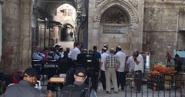 Dozens of Jewish settlers storm Al-Aqsa