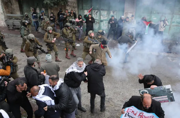 Israel occupation wounds tens of Palestinians in West Bank