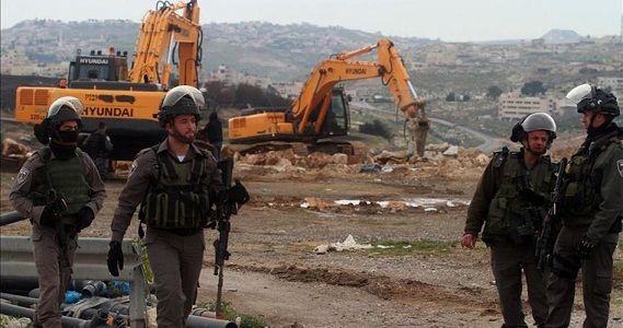 Israeli bulldozers raze Palestinian home to ground in Jerusalem