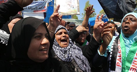 Hamas hails prisoners for the hunger strike suspension agreement