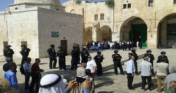 Israeli settlers break into 3rd holiest site in Islam