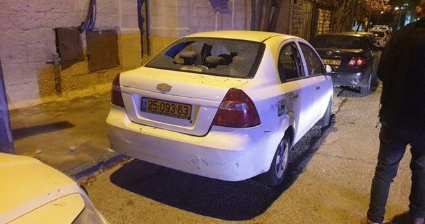 Jewish settlers damage many Palestinian cars in J�lem