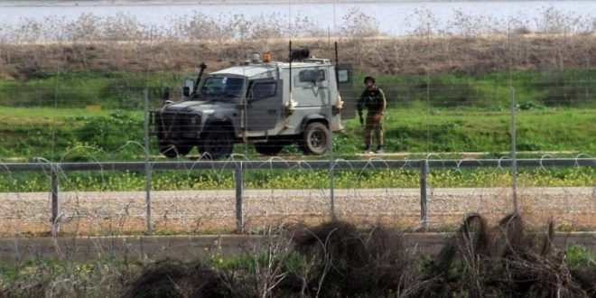 IOF shoots group of Palestinian youth in Gaza
