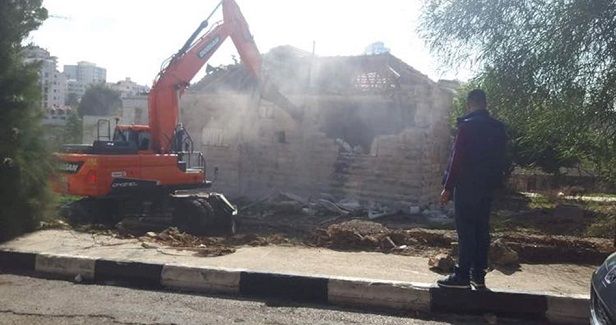 Israeli municipality razes Palestinian home in east Jerusalem
