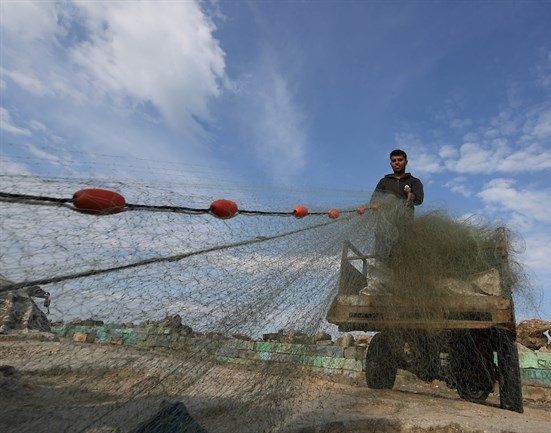 Israeli navy opens heavy fire at Gazan fishermen