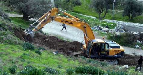 Israelis raze Palestinian land in Salfit to expand illegal settlement