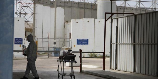 Israel blocks medical delegation from entering Gaza