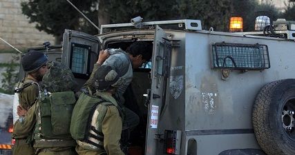 IOF kidnaps several Palestinians in overnight W. Bank campaigns