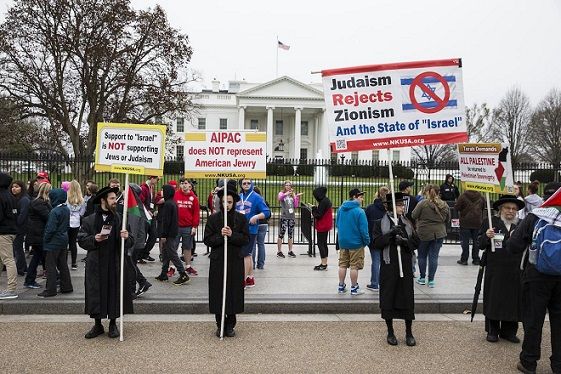 Israel welcomes Nazis while banning pro-Palestinian Jews