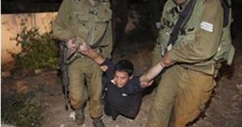 IOF kidnaps five Palestinians near Nabi Saleh, another south of Nablus
