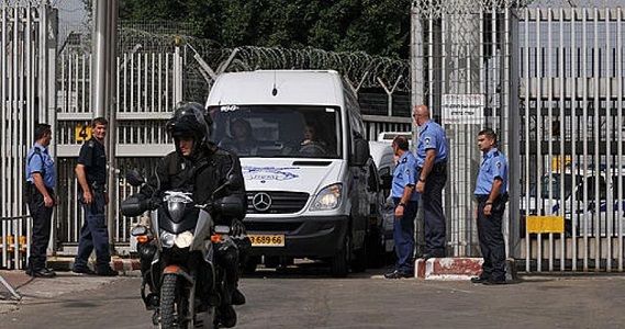 4 Palestinian prisoners face different prison sentences