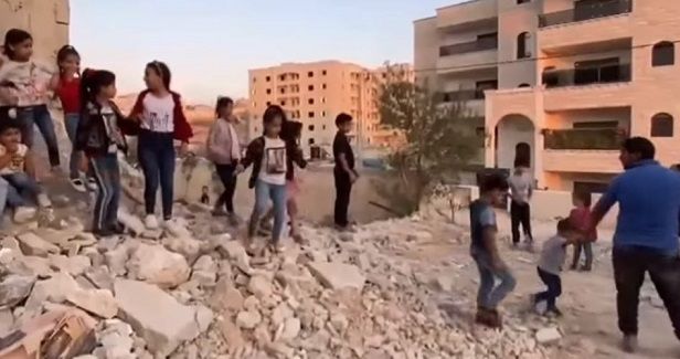 IOA displaces 40 Jerusalemites after forcing them to raze homes