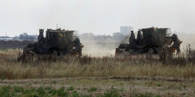 Israeli bulldozers carry out limited invasion into Gaza Strip