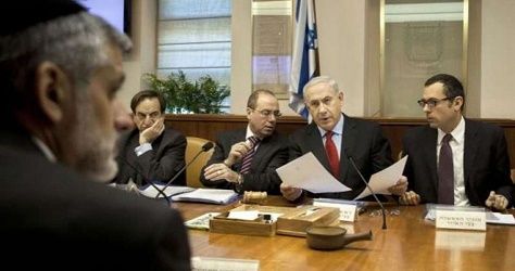 Israel decides not return Hamas members' bodies