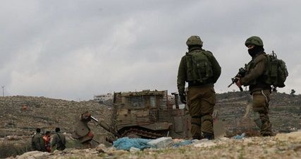 Israeli army razes Palestinian livestock market in al-Khalil