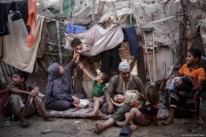 Gaza between the carrot and the stick