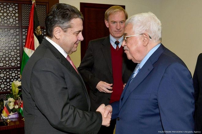 Abbas: US can mediate peace talks with other parties