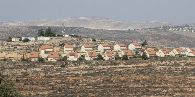 Israeli settlers continue to set up mobile homes on occupied Palestinian land to expand settlement