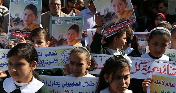 Gaza schoolgirls rally in solidarity with children in Israeli jails