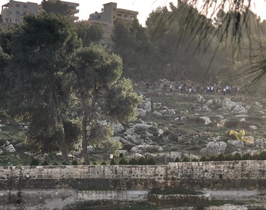 Right-wing Israelis storm Solomon's Pools near Bethlehem