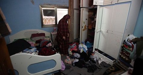 IOF arrests 5 Palestinians in pre-dawn raids