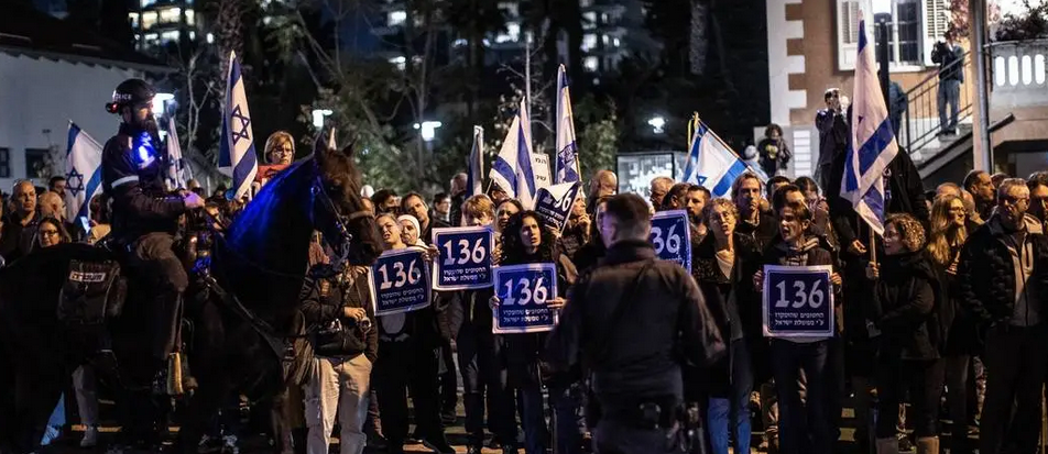 Thousands of Israeli protesters demand resignation of government, return of hostages from Gaza
