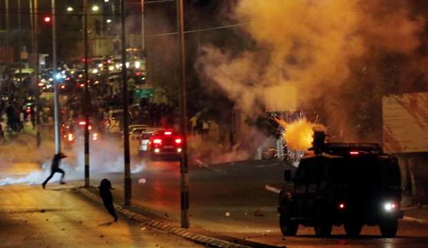 Dozens injured in IOF teargas attack in southern Nablus