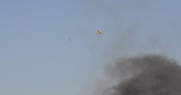 Soaring kite dropped on illegal Israeli settlement in Nablus