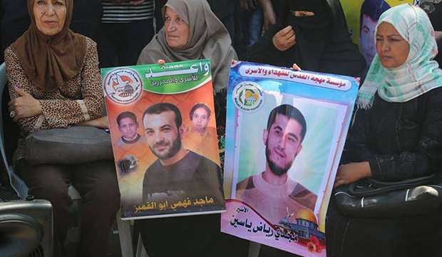 40 Gazans visit relatives jailed in Israeli Nafha prison