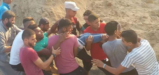 Palestinian youth shot, injured by IOF in eastern Gaza