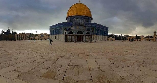 Jerusalem�s Awqaf shuts down Aqsa Mosque temporarily