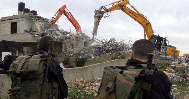 Israel forces Palestinian to demolish his home in Jerusalem