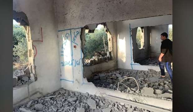 IOF demolishes Palestinian prisoner's family house