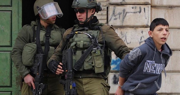 IOF injures young man, kidnaps child in Ramallah