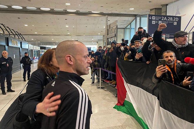Palestinian factions describe deportation of lawyer as ethnic cleansing