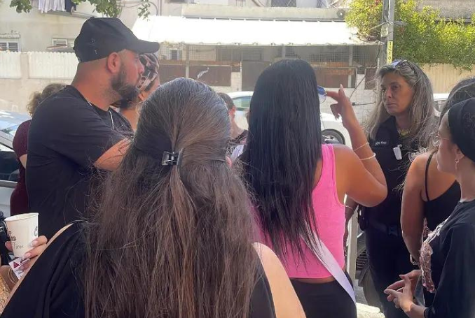 Jewish Parents Block Palestinian Caregivers from Entering Workplace