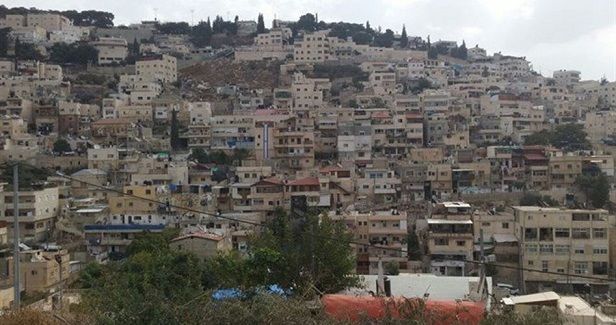Israeli police help settlers take over Palestinian house