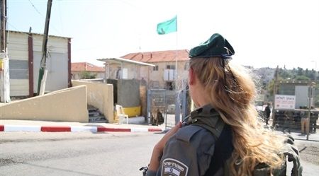 Israel steals artefacts from Roman palace in Hebron
