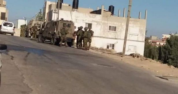 Israel military rolls into Akreba, cracks down on Palestinians