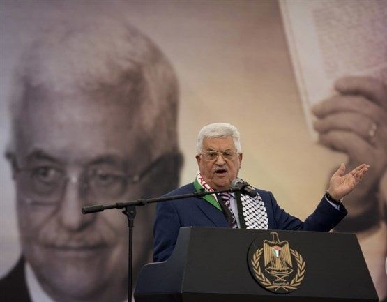Abbas reiterates commitment to two-state solution in meeting with Chilean president