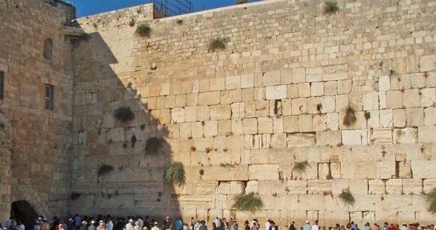 Israel expands contested mixed-gender prayer area at Aqsa Mosque