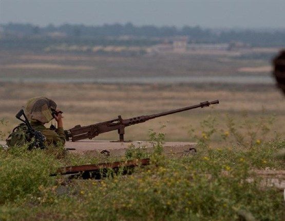 Israeli forces open fire at Palestinian farmers in southern Gaza