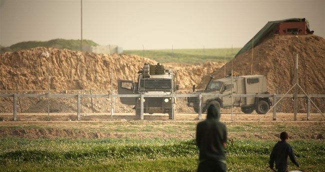 Israeli bulldozers raze lands in northern Gaza