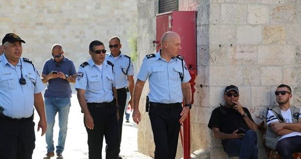 Hamas: Police attack on Aqsa �serious escalation and violation�