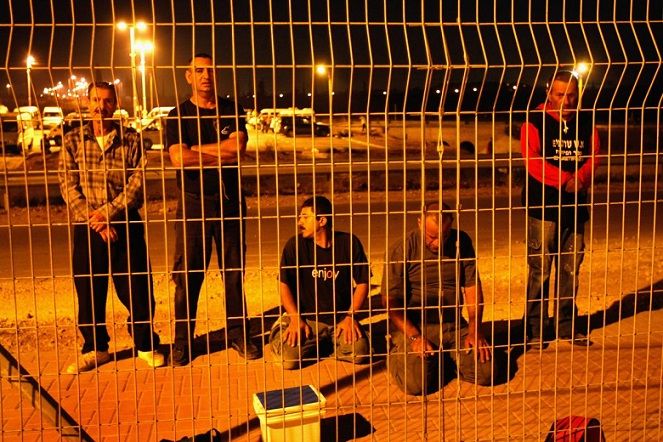 Israel uses �lethal� gases against Gaza protesters, health ministry says