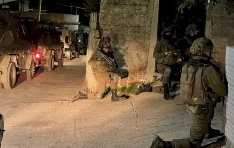 Four Palestinians injured in IOF raid in Tulkarem camp